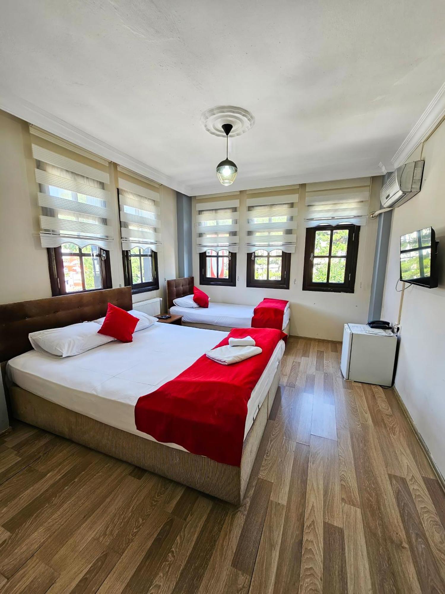 Sultan Saray Otel 萨夫兰博卢 外观 照片